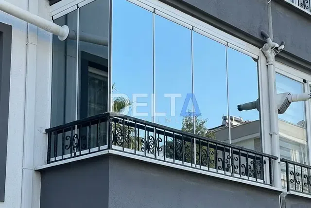 Apartman Aynalı Cam Filmi Uygulamasısı - İstanbul konut alanı cam filmi örneği