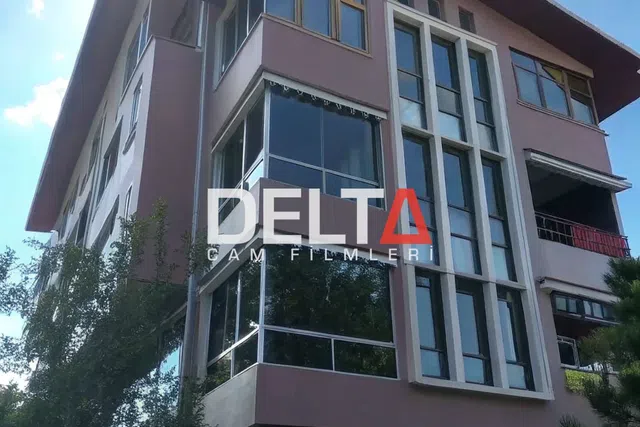 Balkon Cam Filmi Uygulamasısı - İstanbul konut alanı cam filmi örneği