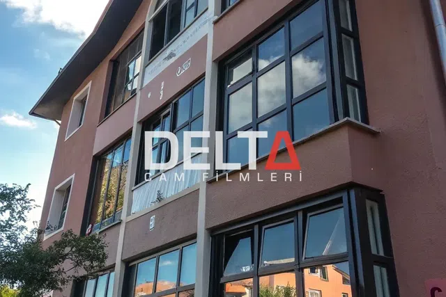 Balkon Cam Filmi Uygulamasısı - İstanbul konut alanı cam filmi örneği
